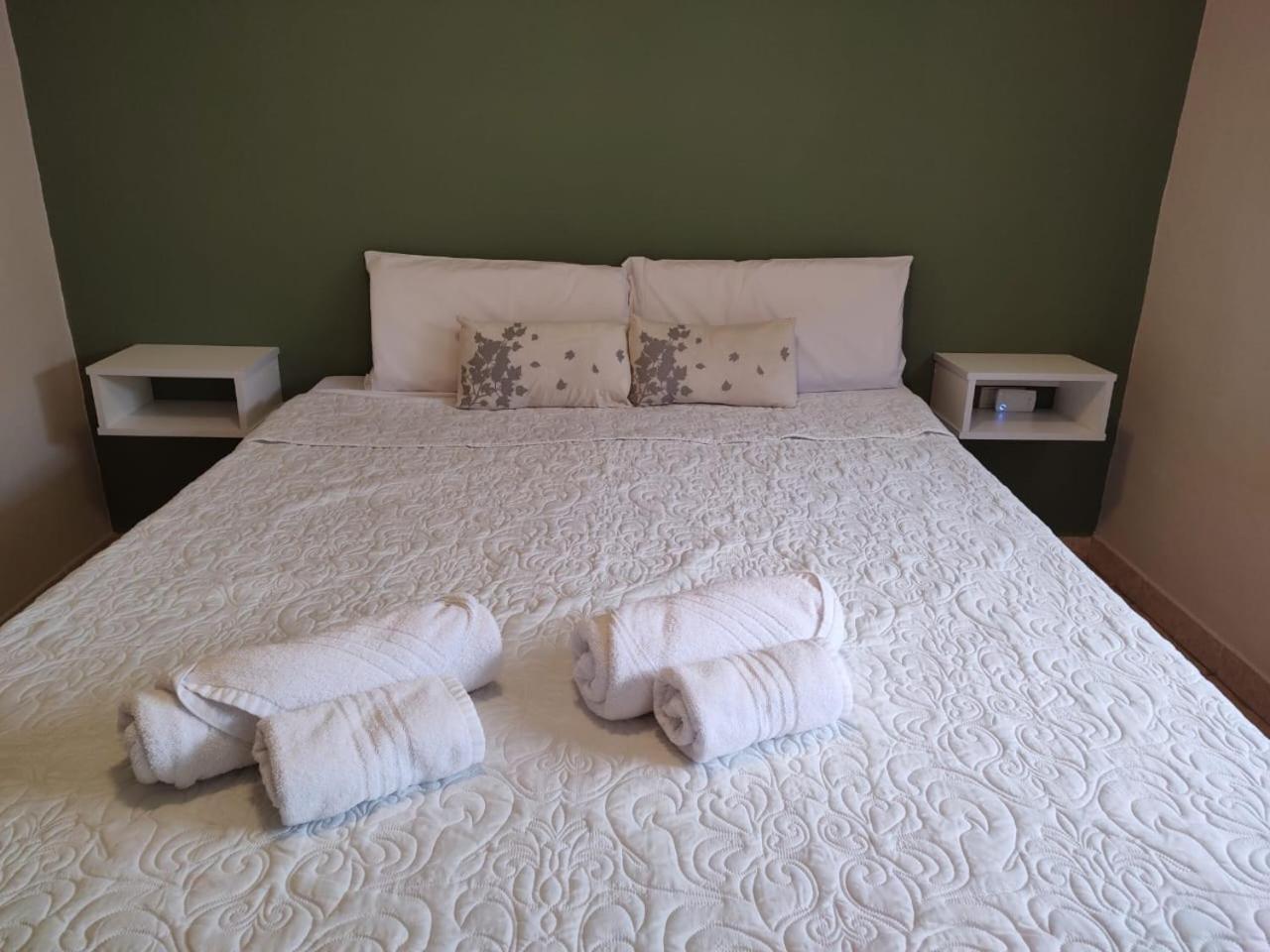 Oliva Hosteria Y Apart เอลกาลาฟาเต ภายนอก รูปภาพ